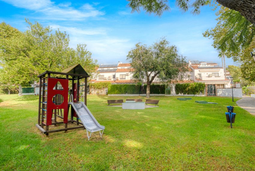 R5179837-Townhouse-For-Sale-The-Golden-Mile-Terraced-3-Beds-221-Built-7