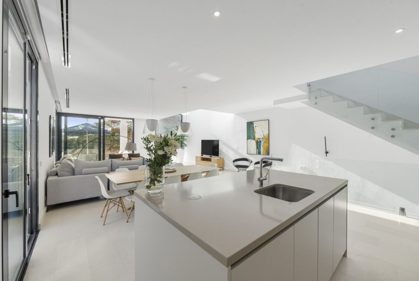 R5179843-Villa-For-Sale-Cabopino-Semi-Detached-5-Beds-310-Built-3