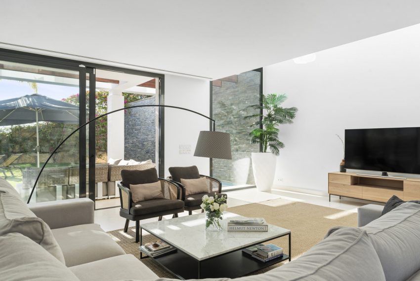 R5179843-Villa-For-Sale-Cabopino-Semi-Detached-5-Beds-310-Built-5