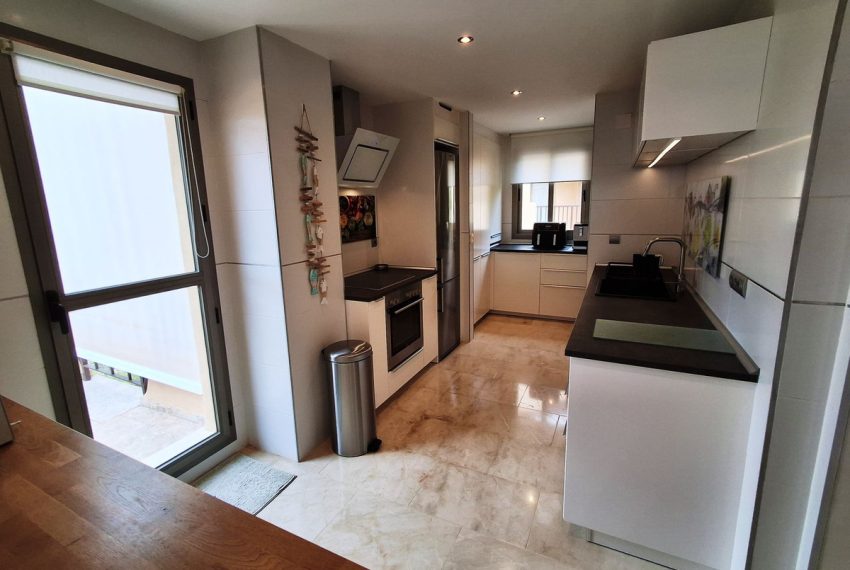 R5180158-Apartment-For-Sale-Benahavis-Penthouse-2-Beds-118-Built-11