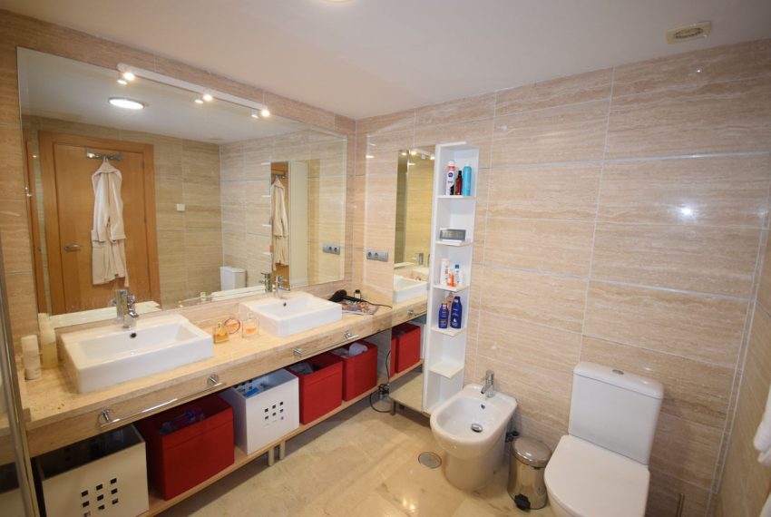 R5180158-Apartment-For-Sale-Benahavis-Penthouse-2-Beds-118-Built-14