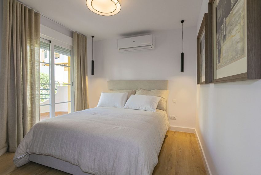 R5180791-Apartment-For-Sale-Nueva-Andalucia-Duplex-3-Beds-115-Built-11