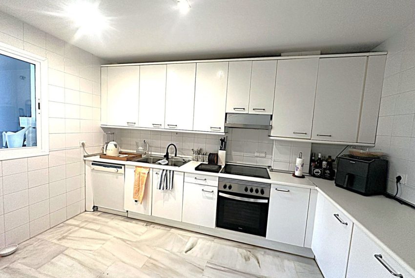 R5180812-Townhouse-For-Sale-Puerto-Banus-Terraced-3-Beds-147-Built-3