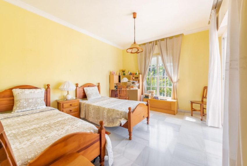 R5181184-Villa-For-Sale-Marbella-Detached-8-Beds-430-Built-13