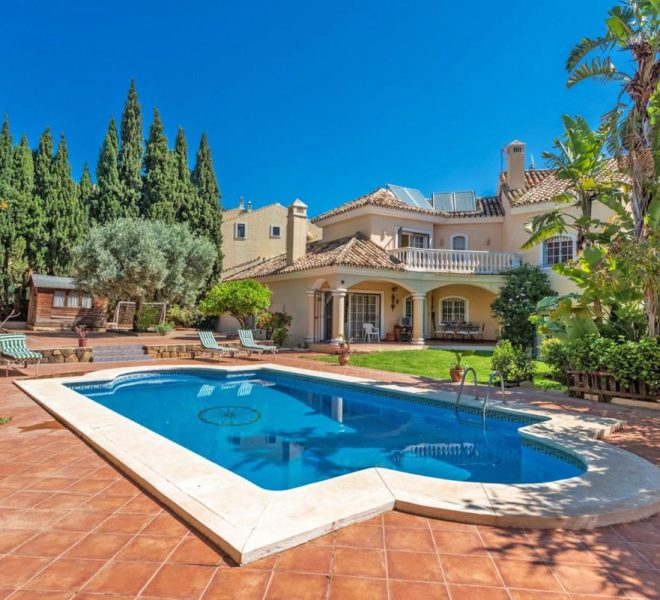 R5181184-Image 1-Detached - 8 Beds - 430 Built