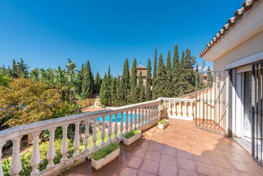 R5181184-Villa-For-Sale-Marbella-Detached-8-Beds-430-Built-7