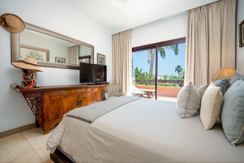 R5181520-Townhouse-For-Sale-Marbella-Terraced-5-Beds-305-Built-1