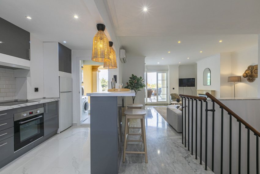 R5182258-Apartment-For-Sale-Nueva-Andalucia-Middle-Floor-2-Beds-100-Built-4