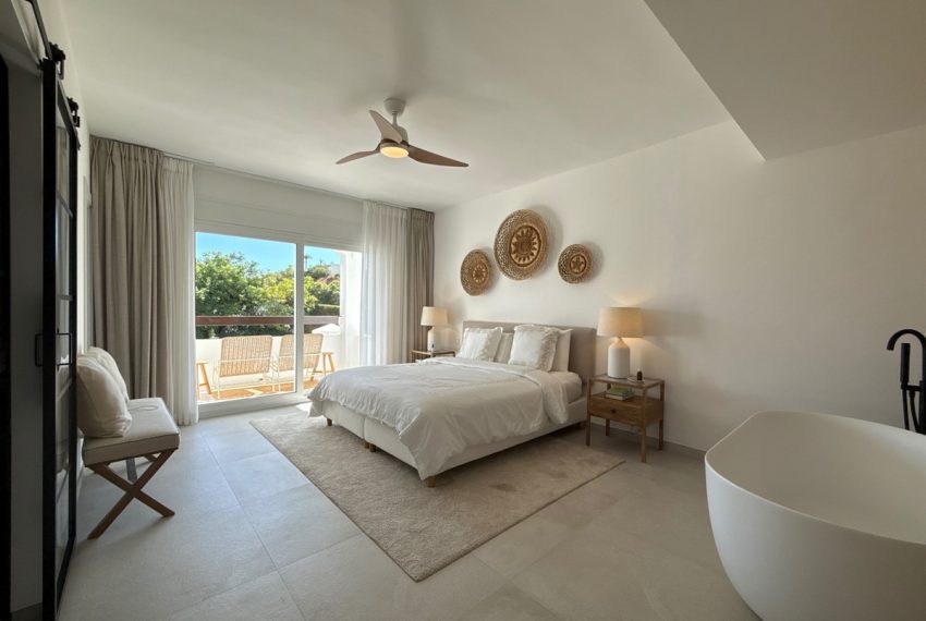 R5182261-Townhouse-For-Sale-Nueva-Andalucia-Terraced-3-Beds-385-Built-17