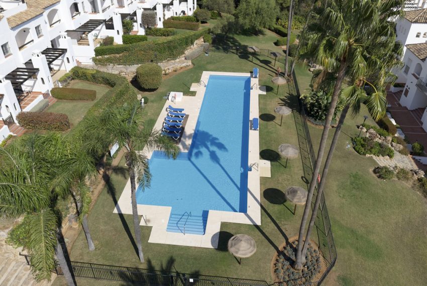 R5182261-Townhouse-For-Sale-Nueva-Andalucia-Terraced-3-Beds-385-Built-2