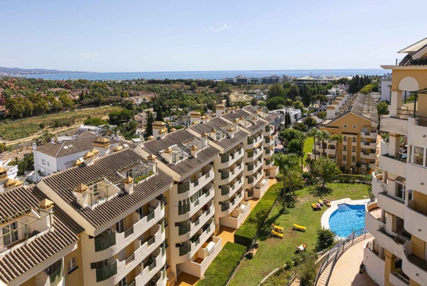 R5182321-Apartment-For-Sale-Nueva-Andalucia-Penthouse-Duplex-3-Beds-115-Built