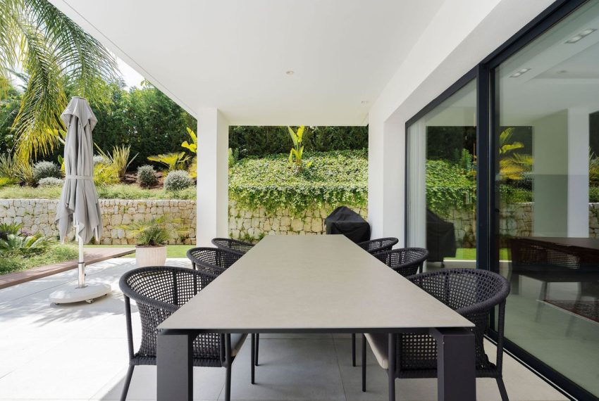 R5182345-Villa-For-Sale-Nueva-Andalucia-Detached-5-Beds-490-Built-11