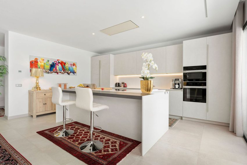 R5182345-Villa-For-Sale-Nueva-Andalucia-Detached-5-Beds-490-Built-6