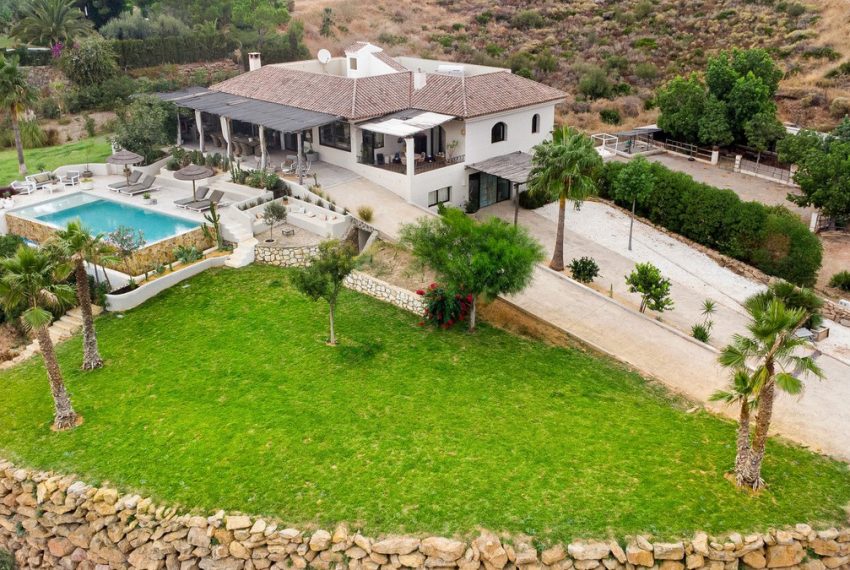R5182393-Villa-For-Sale-La-Cala-de-Mijas-Finca-4-Beds-277-Built-1