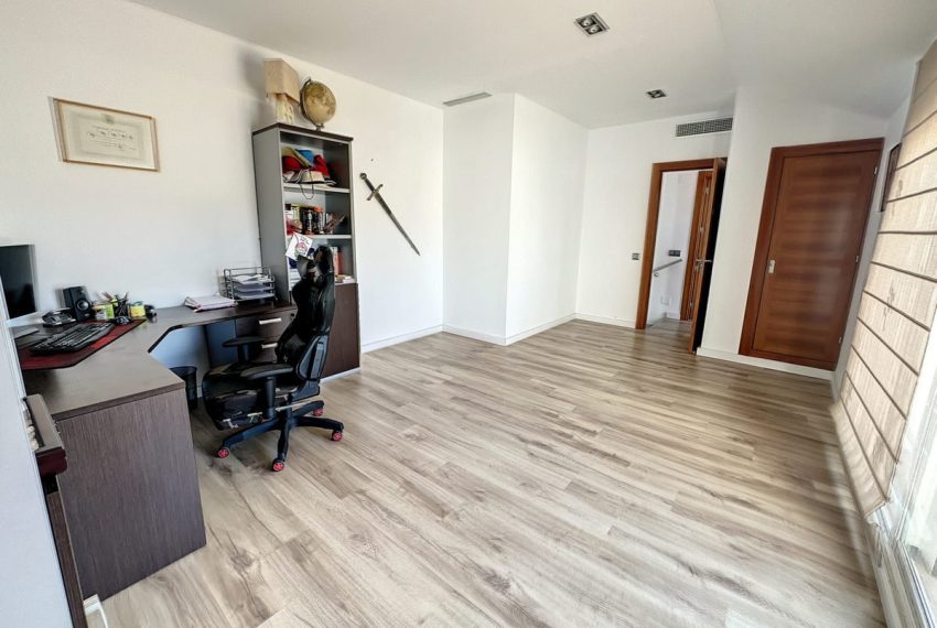 R5182474-Apartment-For-Sale-San-Pedro-de-Alcantara-Penthouse-4-Beds-163-Built-6