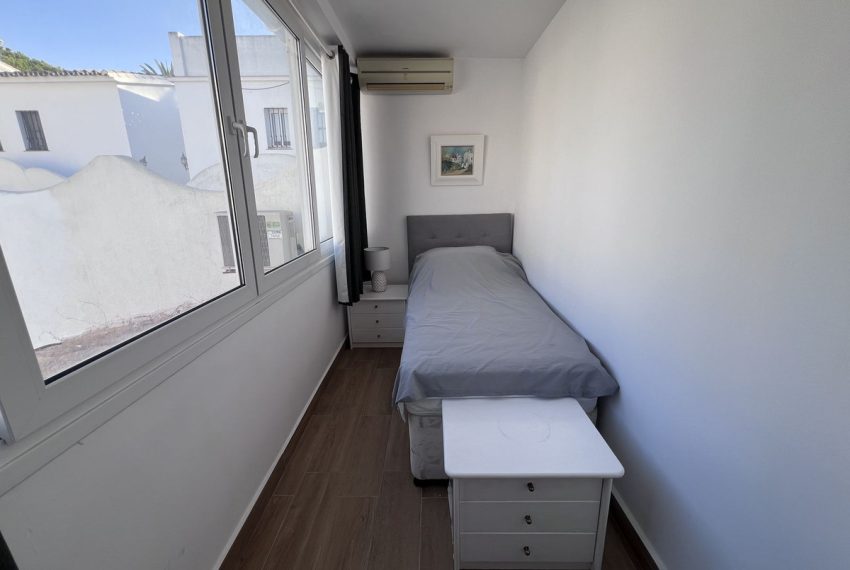 R5182573-Apartment-For-Sale-El-Paraiso-Penthouse-1-Beds-53-Built-12