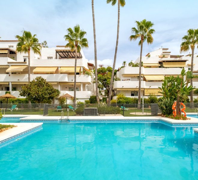 R5182621-Image 1-Middle Floor - 3 Beds - 142 Built