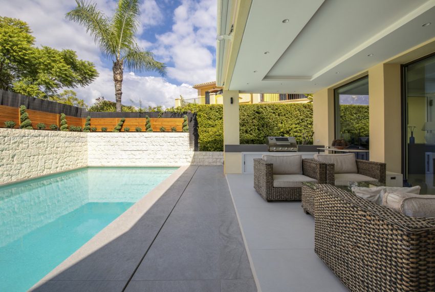 R5182648-Villa-For-Sale-Guadalmina-Alta-Detached-5-Beds-287-Built-1