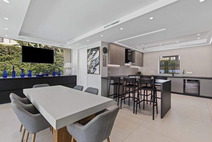 R5182648-Villa-For-Sale-Guadalmina-Alta-Detached-5-Beds-287-Built-10