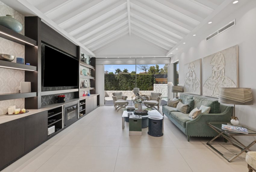 R5182648-Villa-For-Sale-Guadalmina-Alta-Detached-5-Beds-287-Built