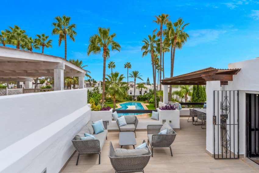 R5182708-Townhouse-For-Sale-San-Pedro-de-Alcantara-Terraced-4-Beds-239-Built