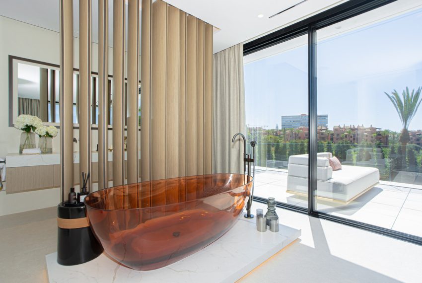 R5182747-Villa-For-Sale-Los-Monteros-Detached-6-Beds-741-Built-12