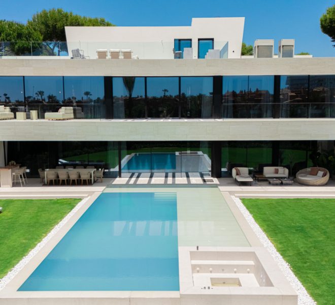 R5182747-Image 1-Detached - 6 Beds - 741 Built