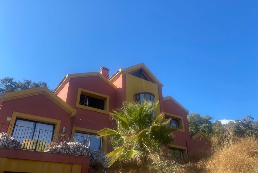 R5183110-Villa-For-Sale-Elviria-Detached-6-Beds-525-Built-3