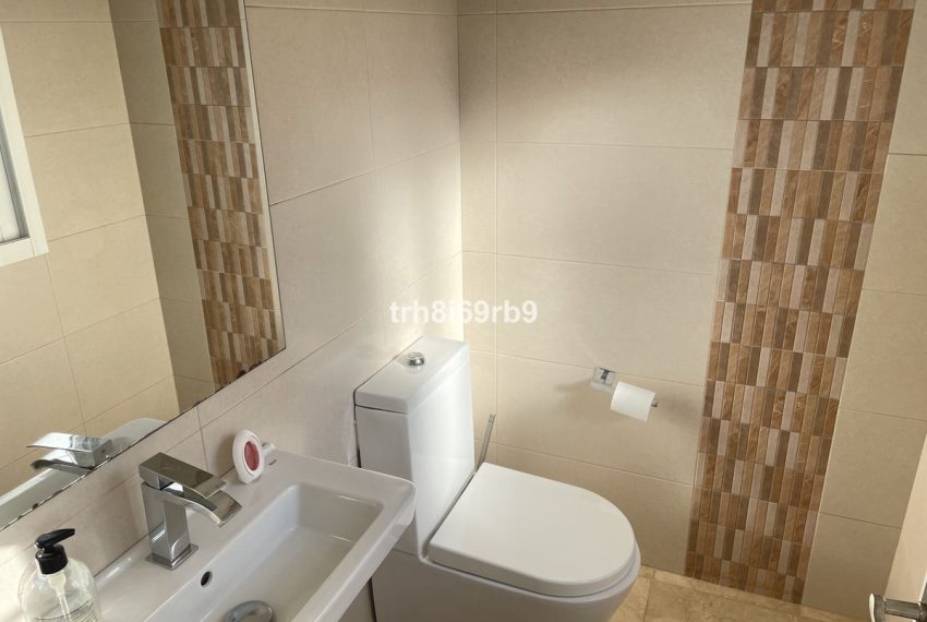 R5183200-Villa-For-Sale-New-Golden-Mile-Detached-3-Beds-178-Built-14