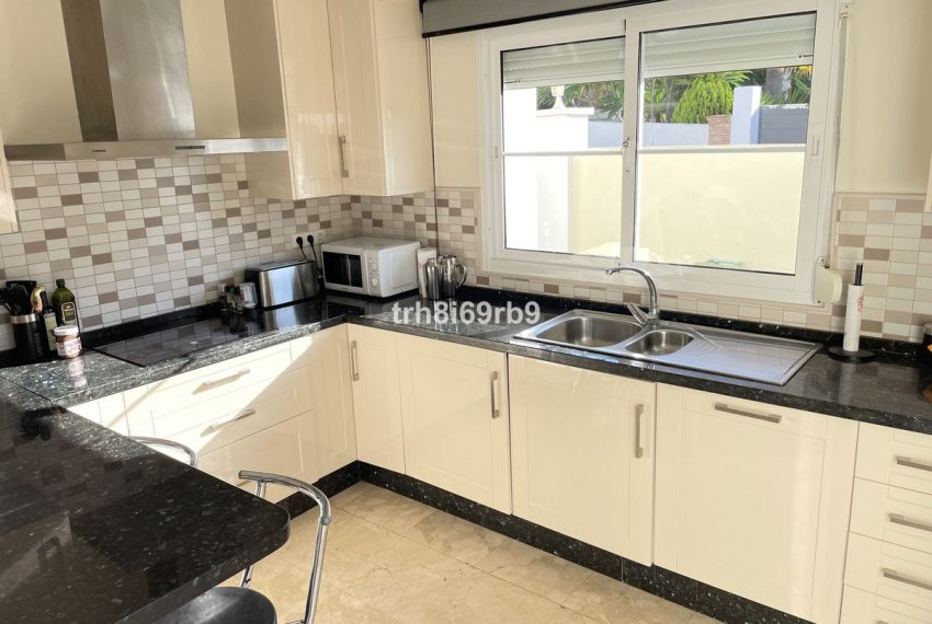 R5183200-Villa-For-Sale-New-Golden-Mile-Detached-3-Beds-178-Built-5