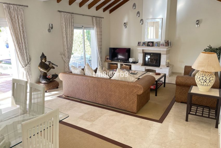 R5183200-Villa-For-Sale-New-Golden-Mile-Detached-3-Beds-178-Built-6