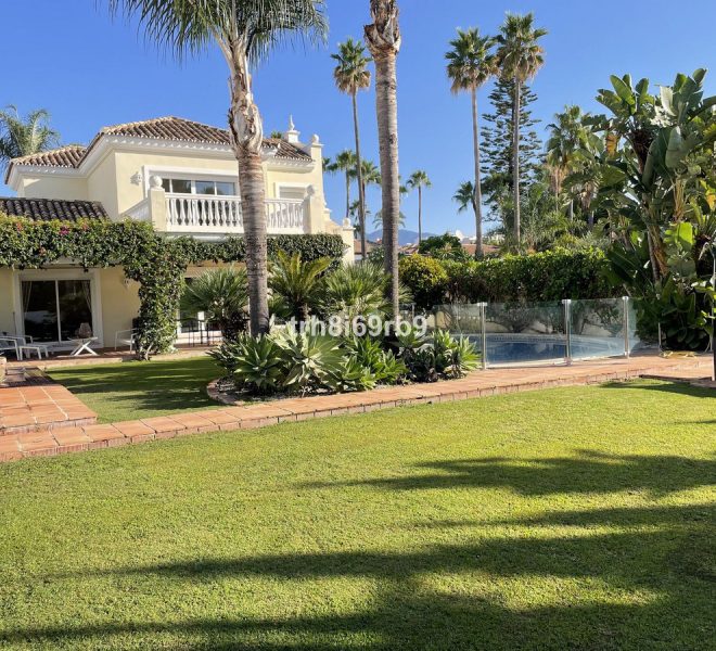 R5183200-Image 1-Detached - 3 Beds - 178 Built