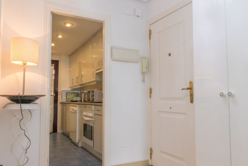 R5183269-Apartment-For-Sale-Nueva-Andalucia-Middle-Floor-2-Beds-110-Built-1