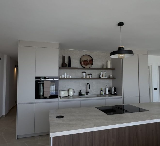 R5183794-Image 1-Penthouse - 3 Beds - 122 Built