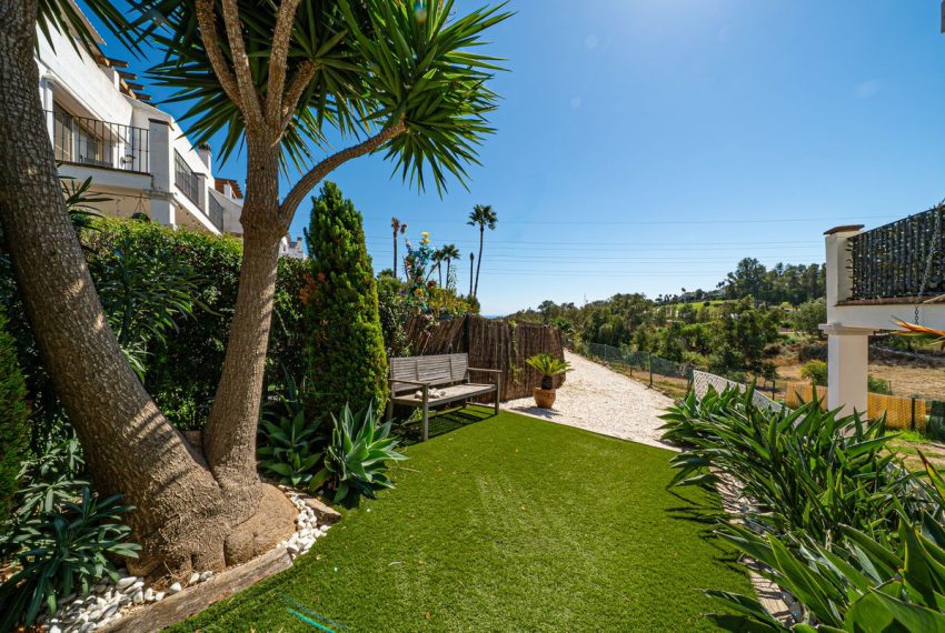 R5183833-Villa-For-Sale-Estepona-Semi-Detached-4-Beds-244-Built-7