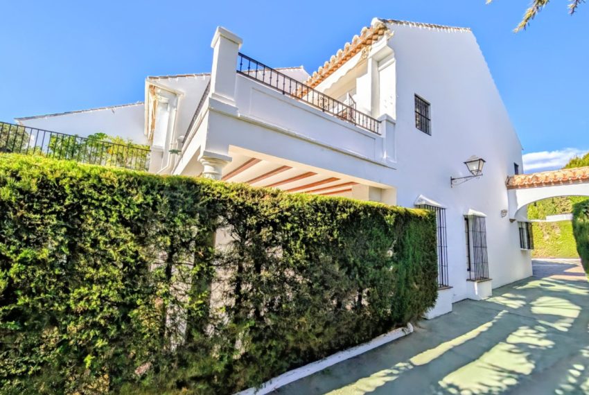 R5184070-Townhouse-For-Sale-Nagueles-Semi-Detached-3-Beds-145-Built-15