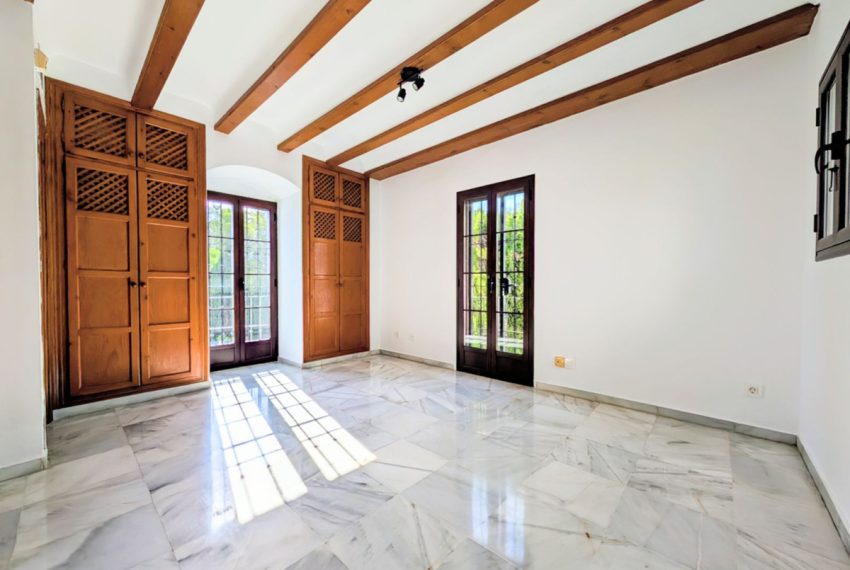 R5184070-Townhouse-For-Sale-Nagueles-Semi-Detached-3-Beds-145-Built-19