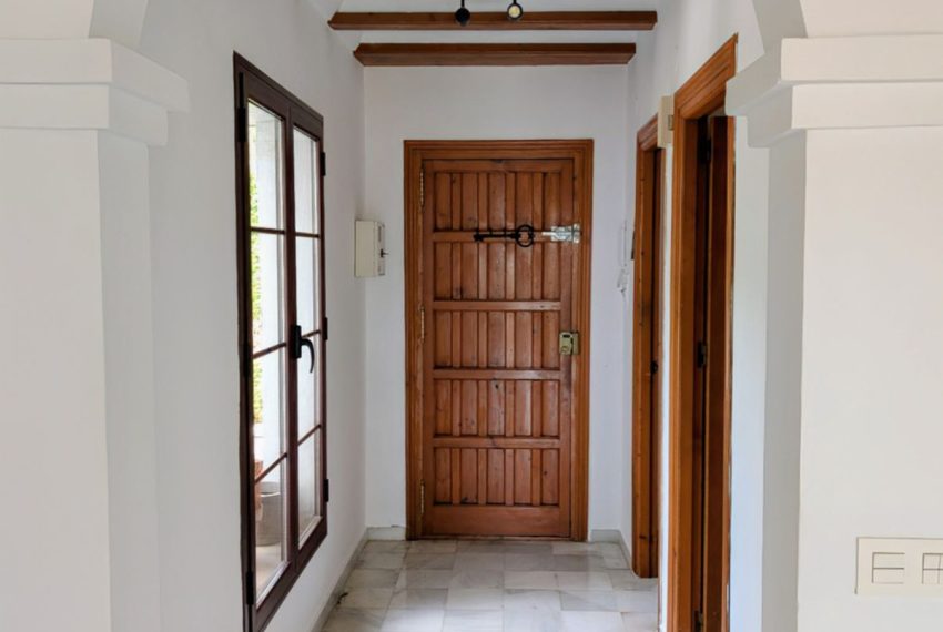 R5184070-Townhouse-For-Sale-Nagueles-Semi-Detached-3-Beds-145-Built-4