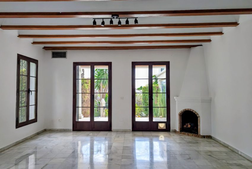 R5184070-Townhouse-For-Sale-Nagueles-Semi-Detached-3-Beds-145-Built-8