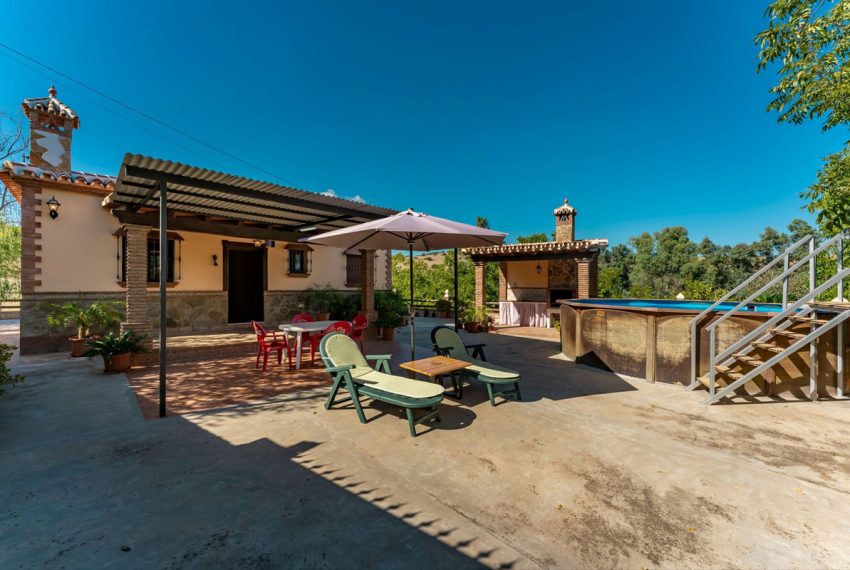 R5184334-Villa-For-Sale-Coin-Detached-2-Beds-96-Built-1