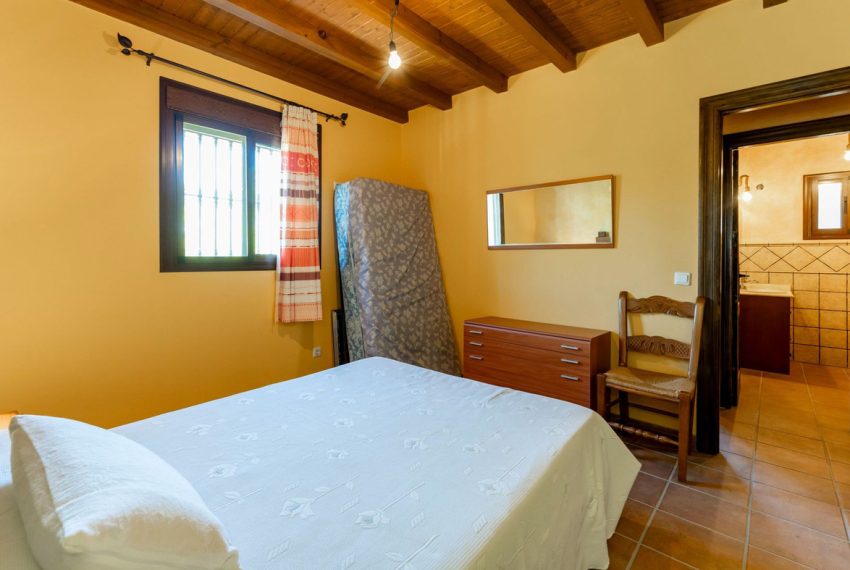 R5184334-Villa-For-Sale-Coin-Detached-2-Beds-96-Built-9