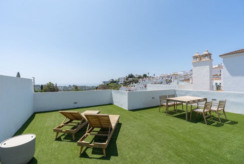 R5185270-Apartment-For-Sale-El-Paraiso-Penthouse-2-Beds-121-Built