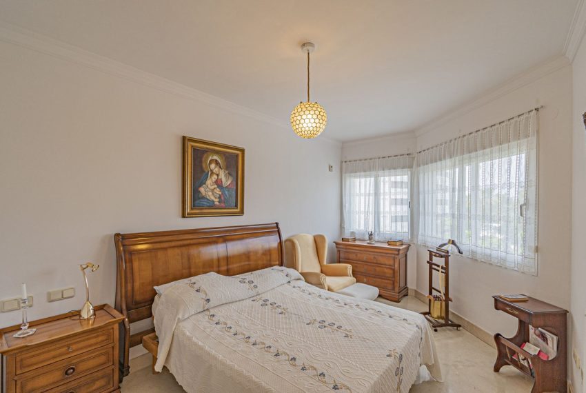 R5185318-Apartment-For-Sale-The-Golden-Mile-Middle-Floor-2-Beds-112-Built-2