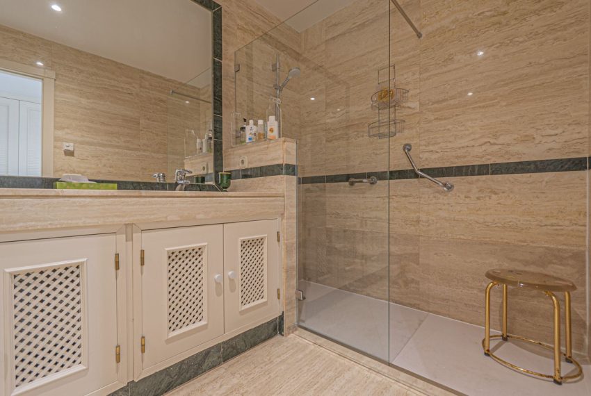 R5185318-Apartment-For-Sale-The-Golden-Mile-Middle-Floor-2-Beds-112-Built-9