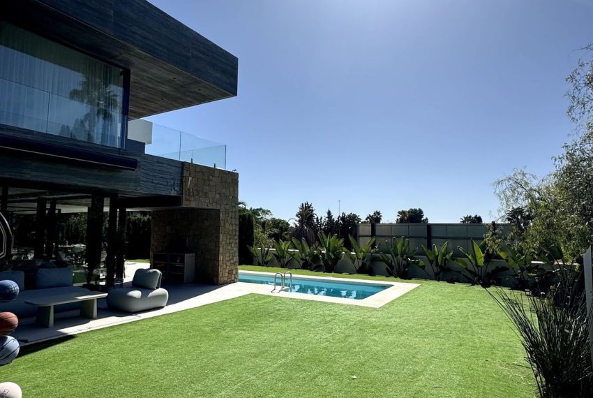 R5185321-Villa-For-Sale-Nagueles-Detached-6-Beds-410-Built-3