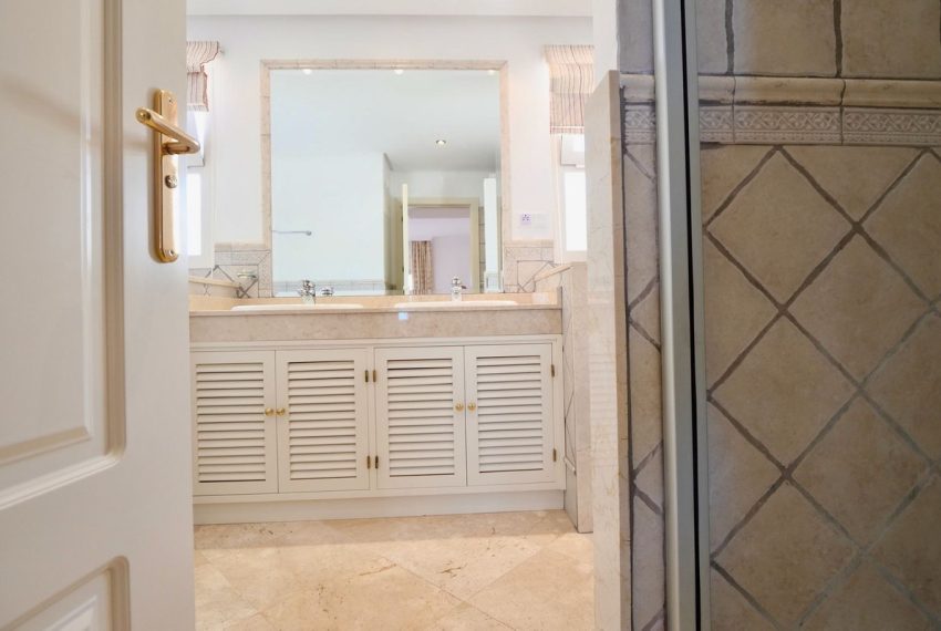 R5185348-Apartment-For-Sale-La-Mairena-Penthouse-2-Beds-111-Built-11