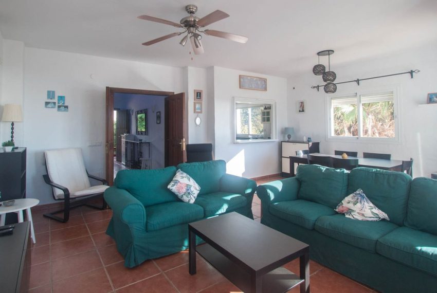 R5185921-Villa-For-Sale-Estepona-Finca-5-Beds-230-Built-10