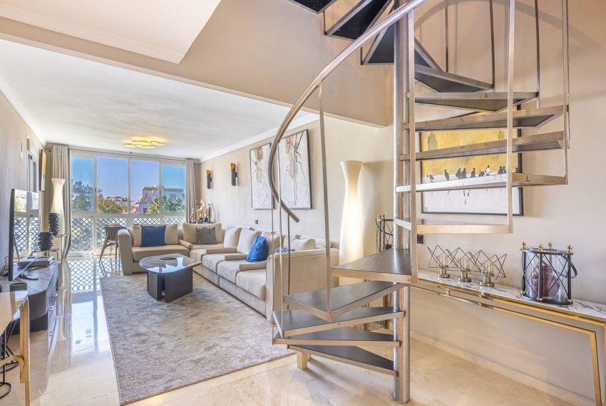 R5186050-Apartment-For-Sale-Puerto-Banus-Penthouse-Duplex-4-Beds-207-Built-1