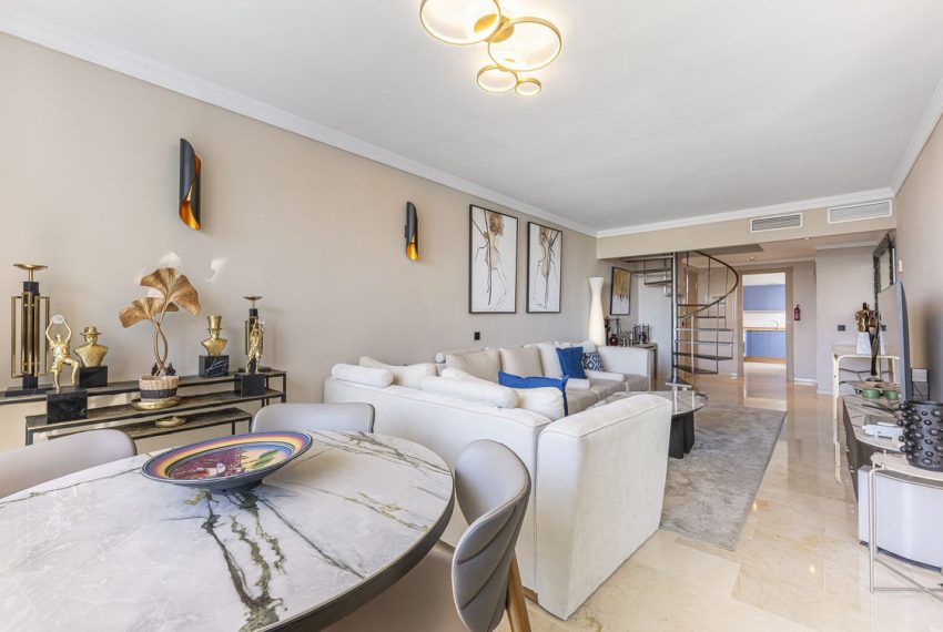 R5186050-Apartment-For-Sale-Puerto-Banus-Penthouse-Duplex-4-Beds-207-Built-2