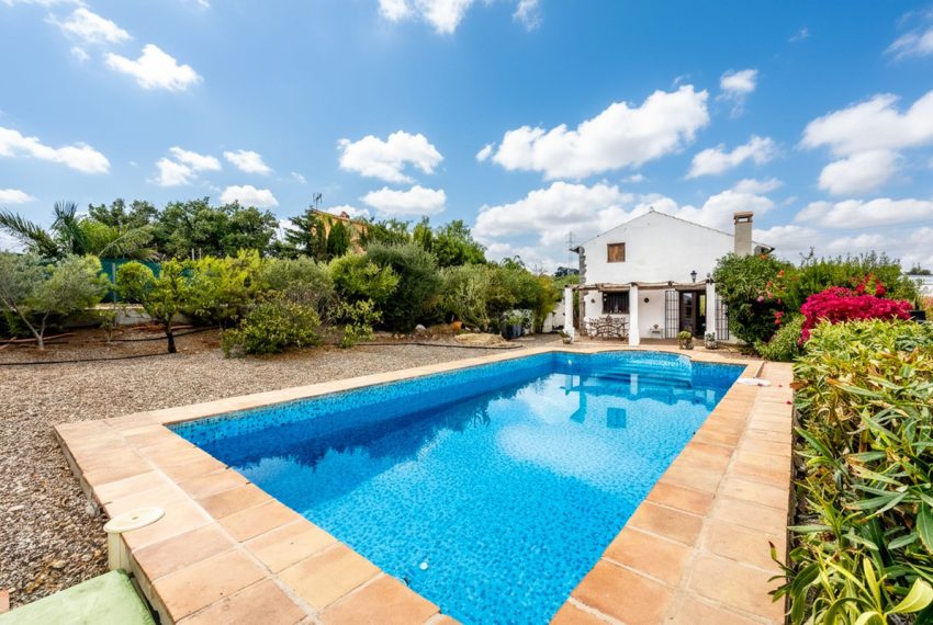 R5186143-Villa-For-Sale-Coin-Finca-3-Beds-158-Built